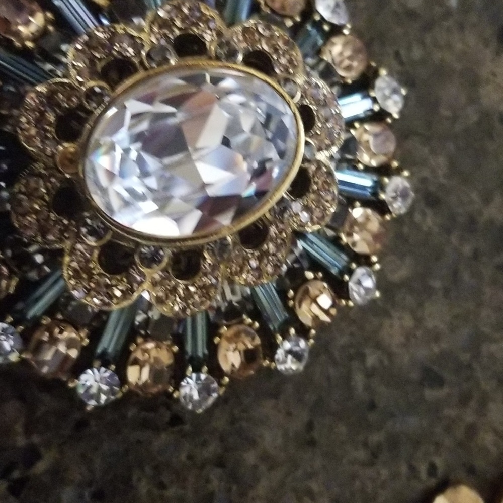 Brooch